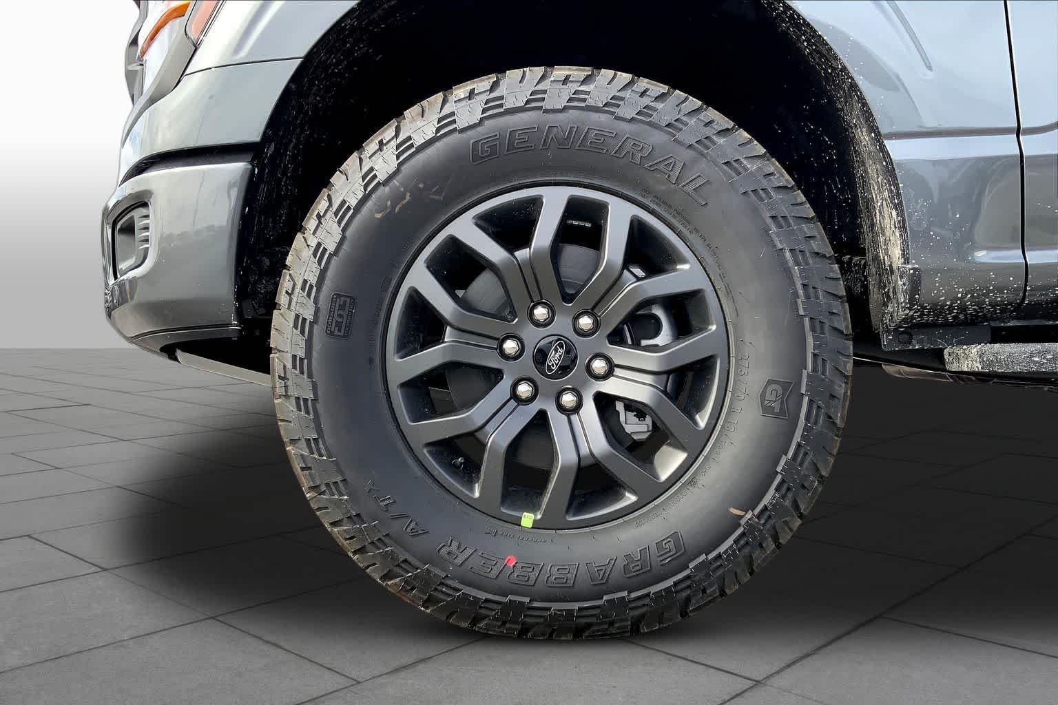 New 2026 M7/CARBONIZED G Ford Tremor image 8