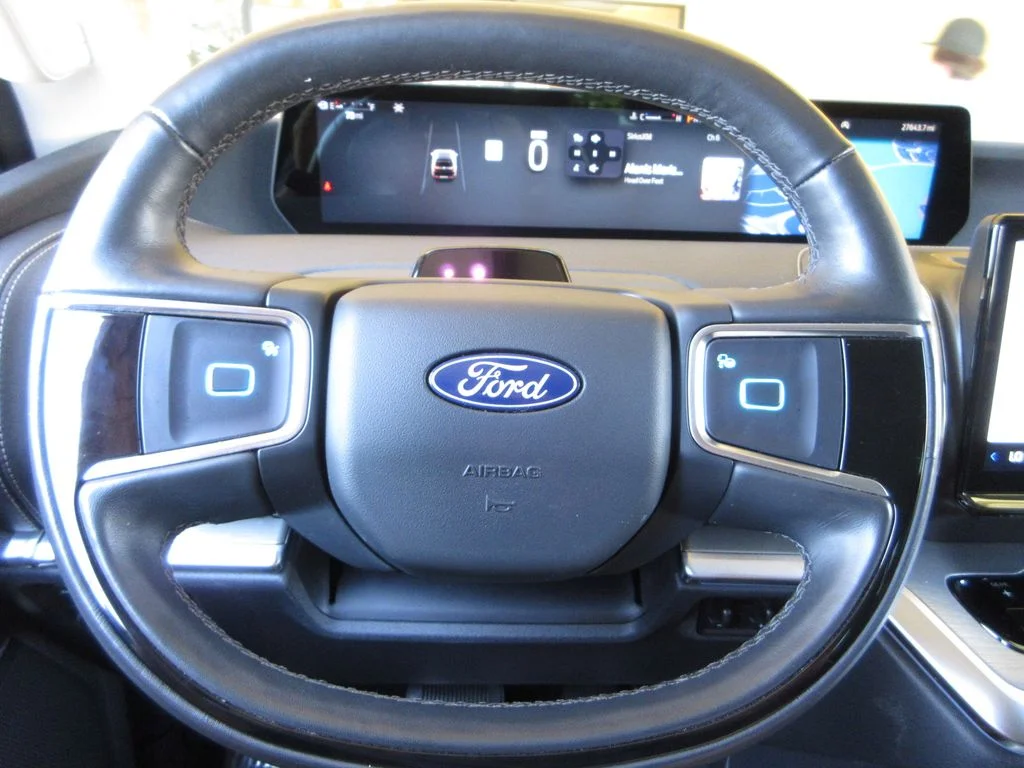 Used 2025 Black Metallic Ford Platinum image 14