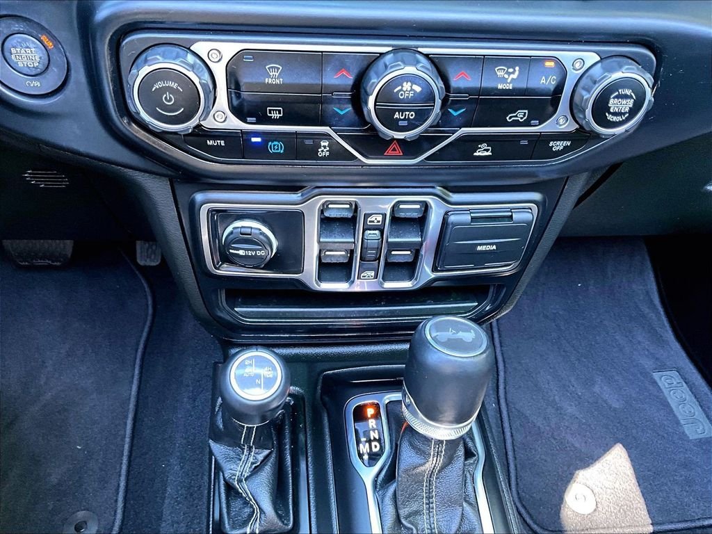 Used 2023 Gray Jeep Sahara 4xe image 27