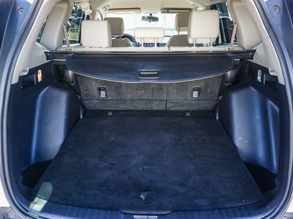 Used 2019 White Honda LX image 24