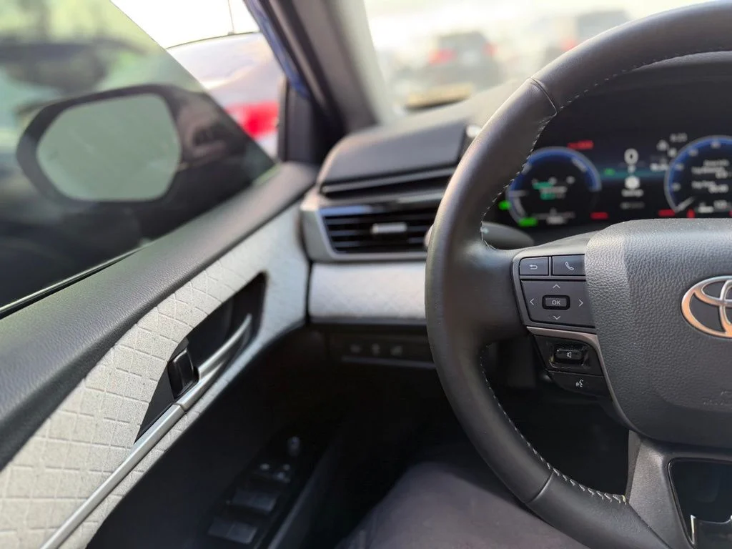 Used 2025 Blue Toyota XLE image 7