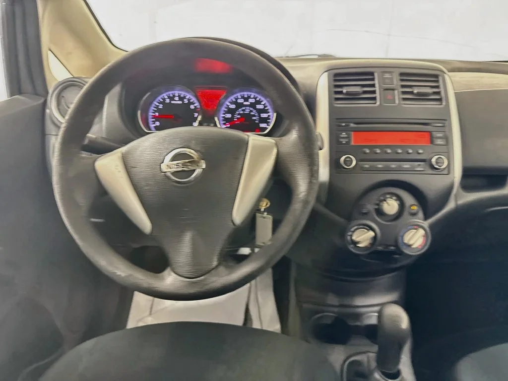 Used 2014 Gray Nissan S image 24