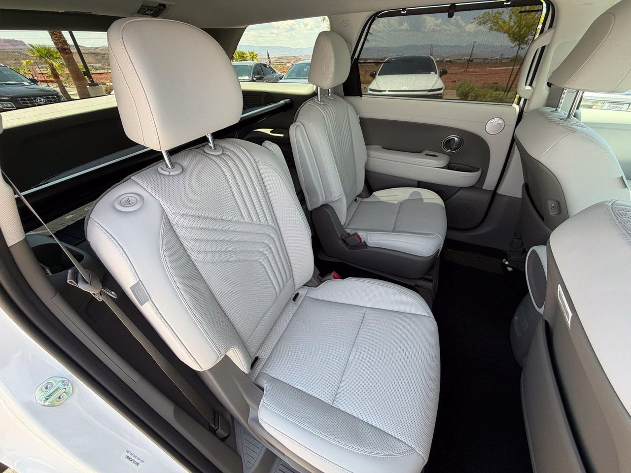 New 2026 White Hyundai SEL Premium image 50
