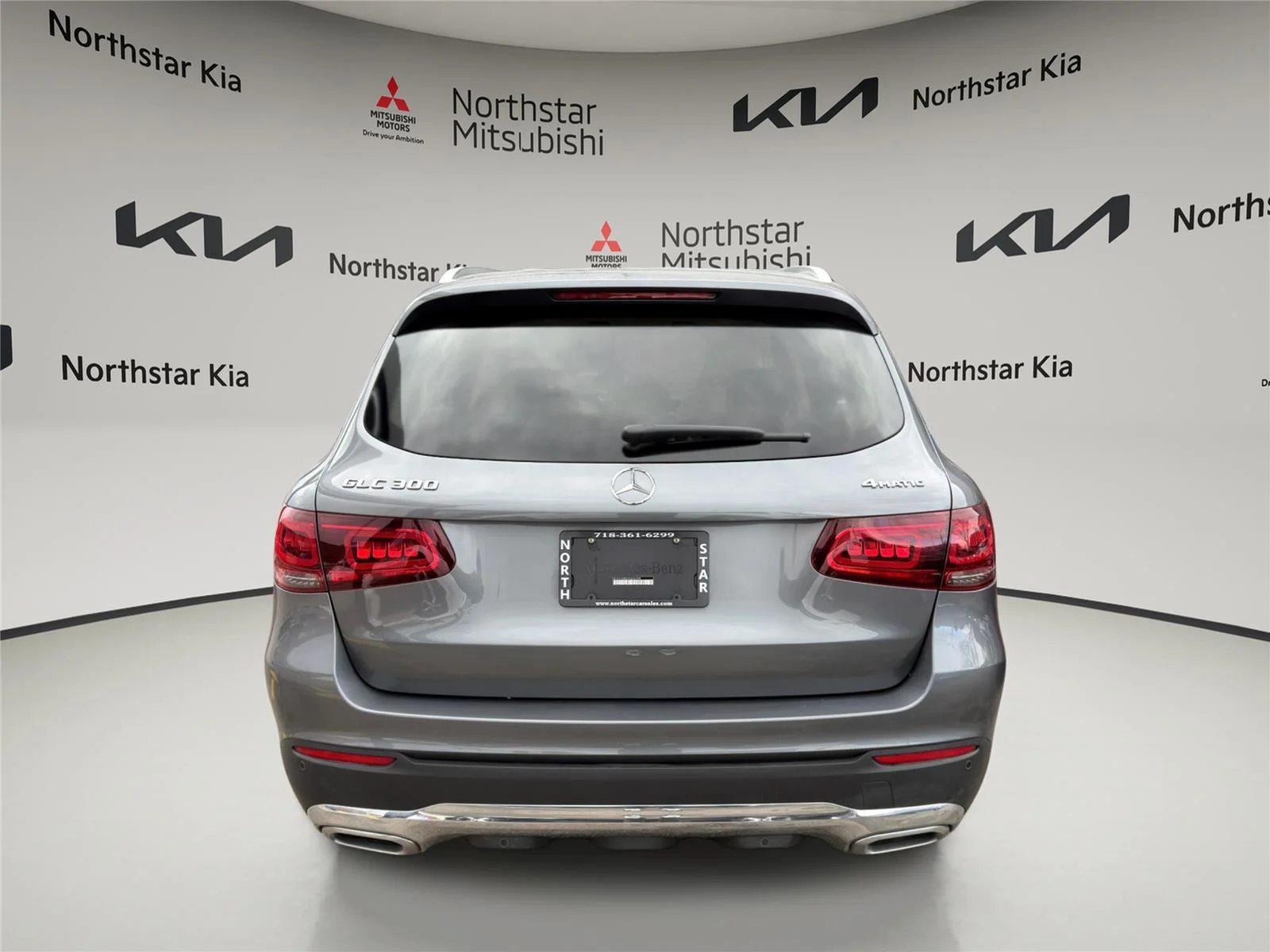 Used 2022 Selenite Grey Metallic Mercedes-Benz GLC 300 image 3