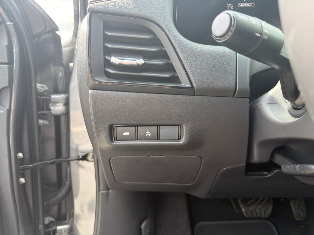 New 2026 Nissan Sentra SV 4D Sedan