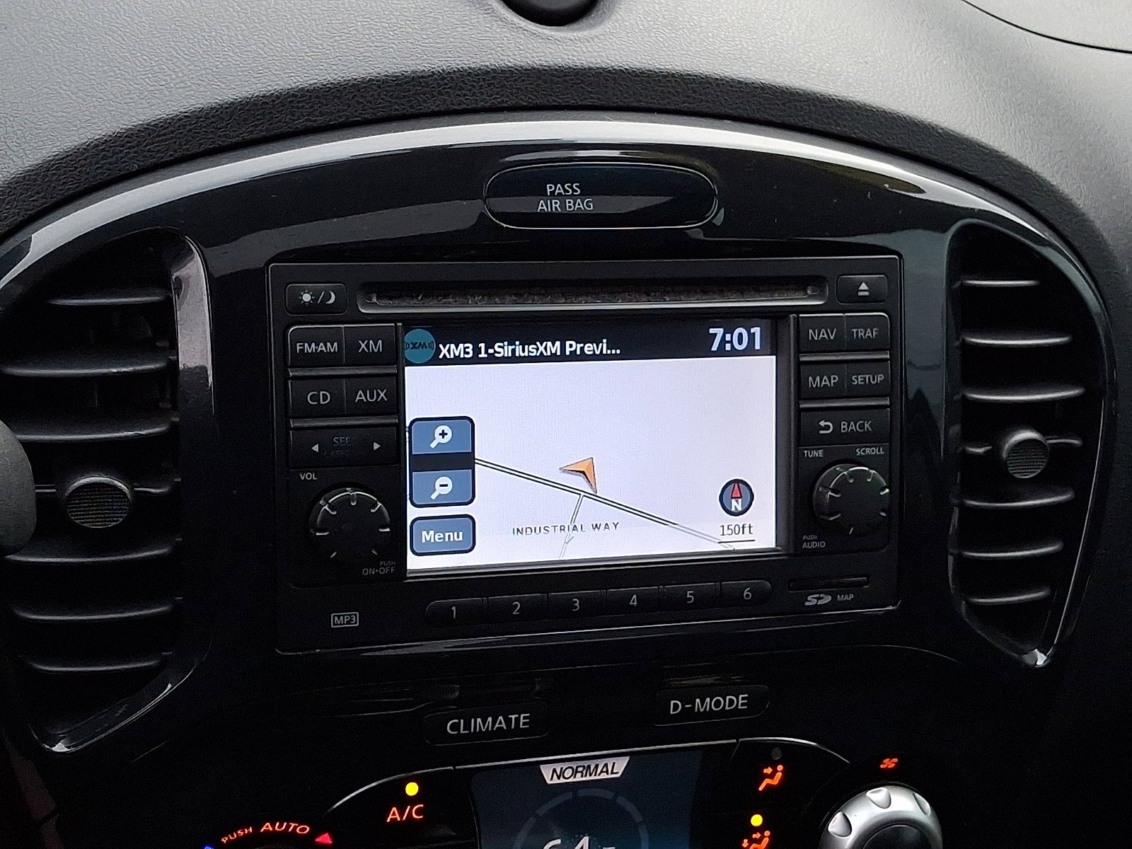 Used 2013 Gun Metallic Nissan SL image 16
