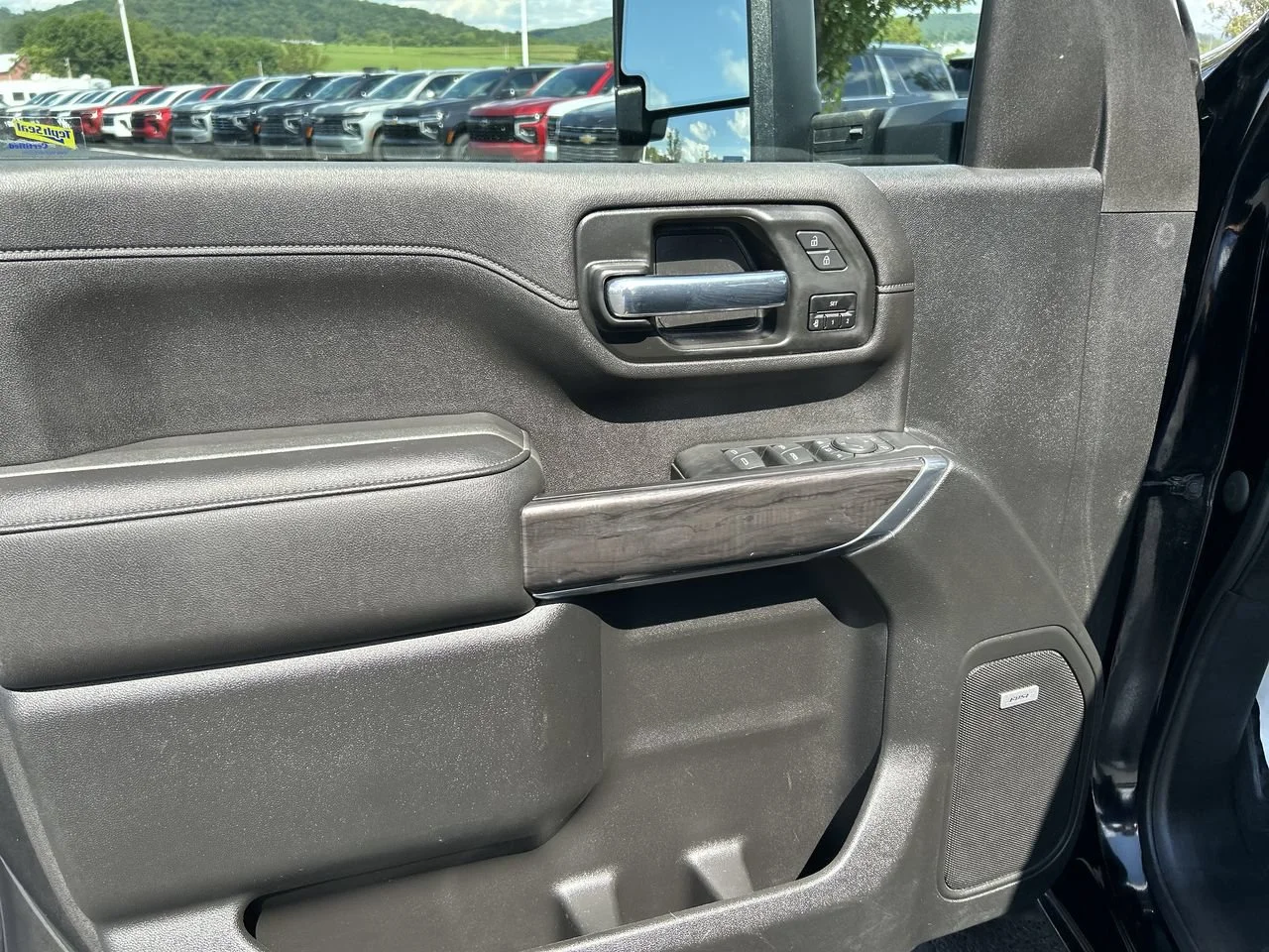 Used 2020 Black Chevrolet LTZ image 20