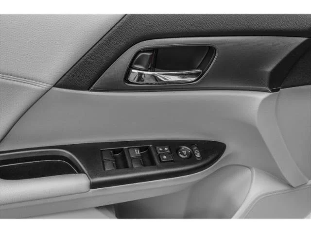 Used 2013 White Orchid Pearl Honda LX image 19
