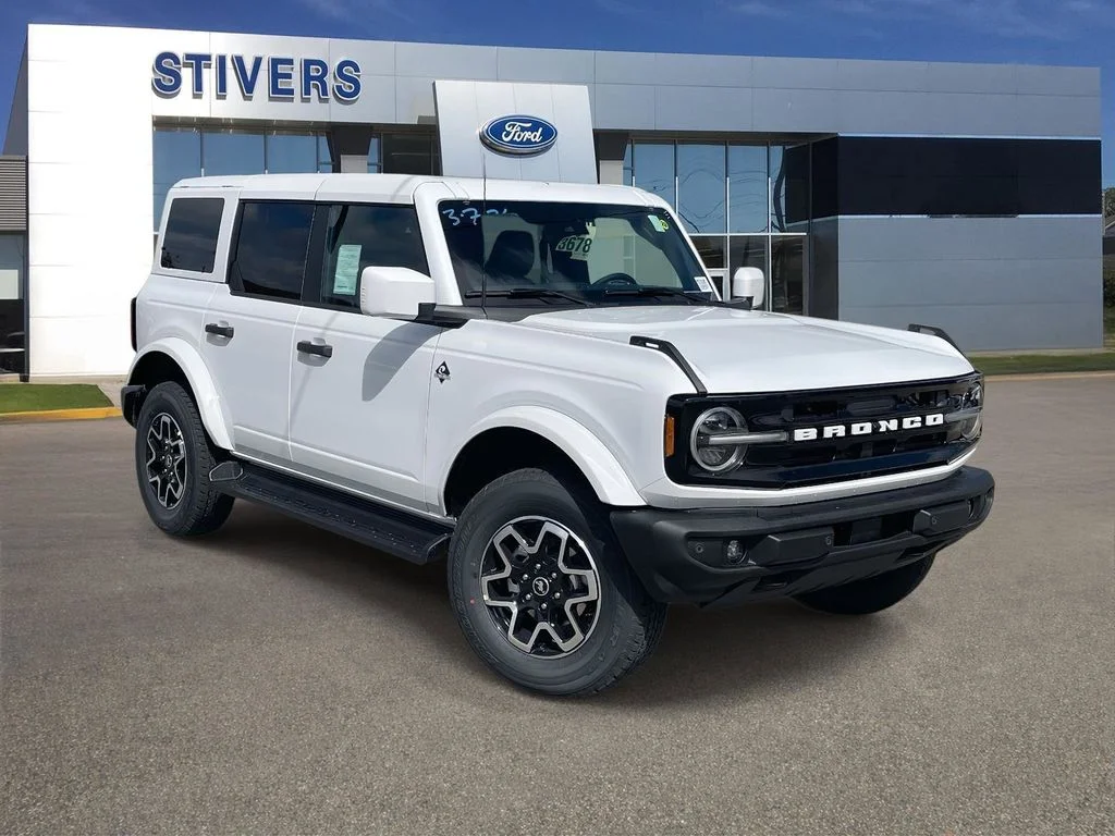 New 2026 White Ford Outer Banks image 1