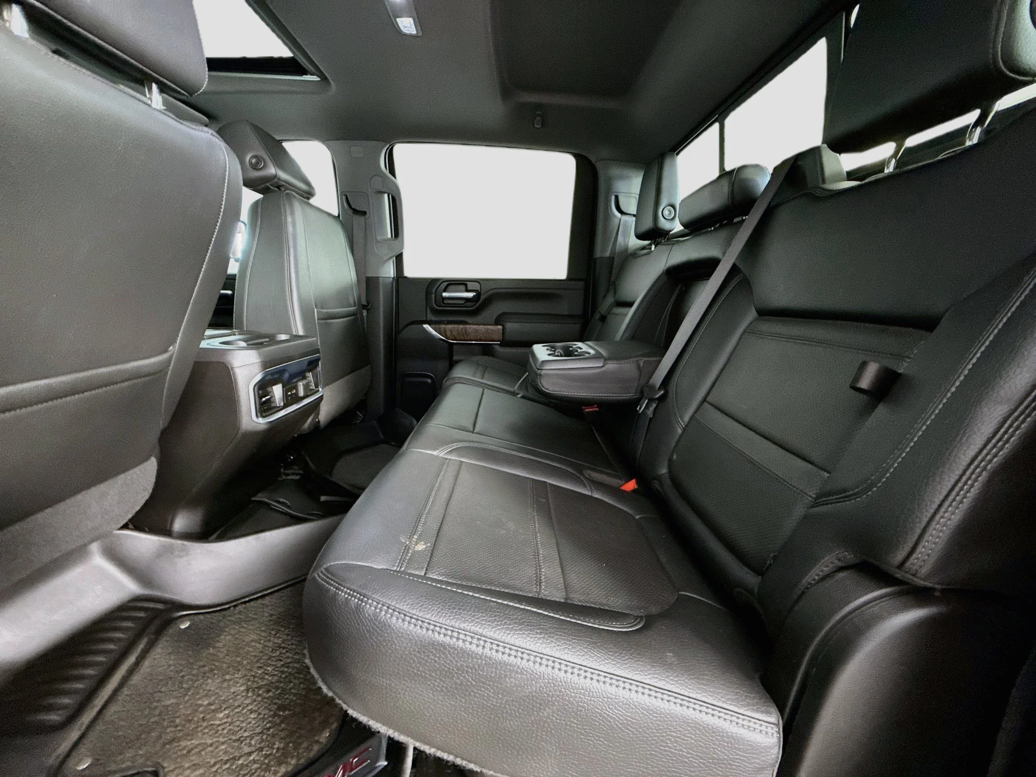 Used 2022 Ebony Twilight Metallic GMC Denali image 27