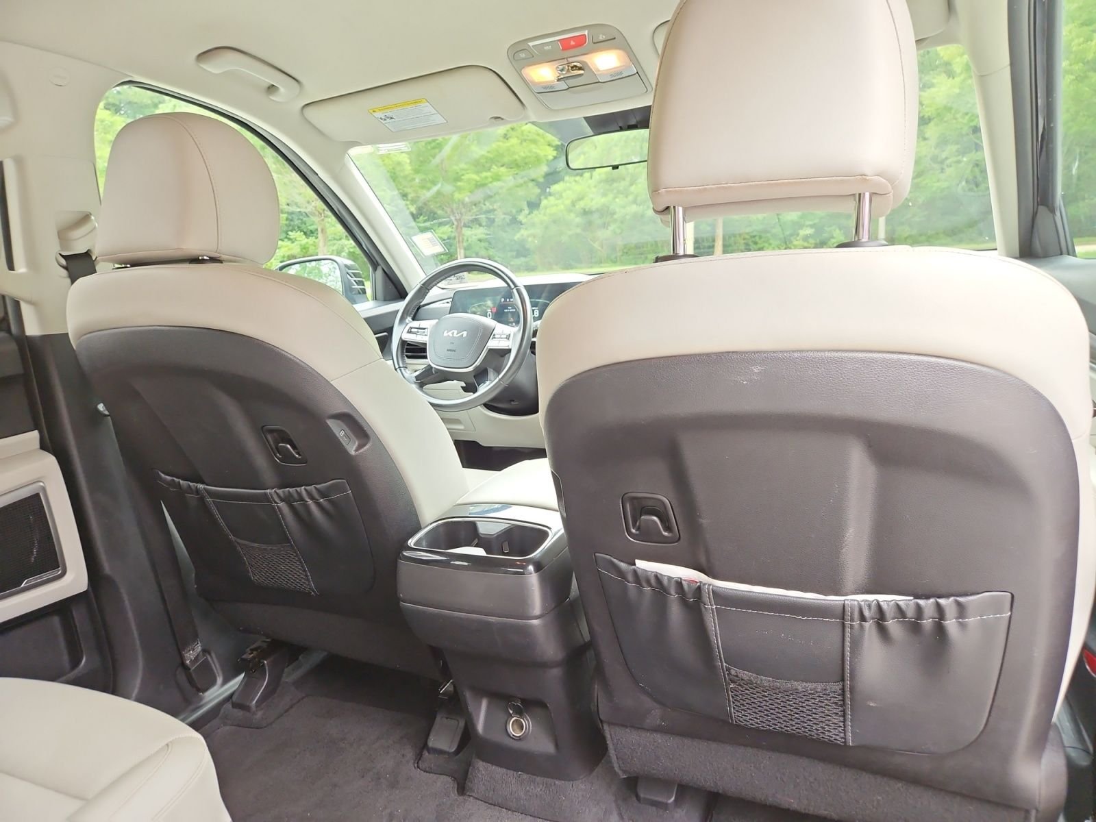 Used 2023 Black Kia S image 18