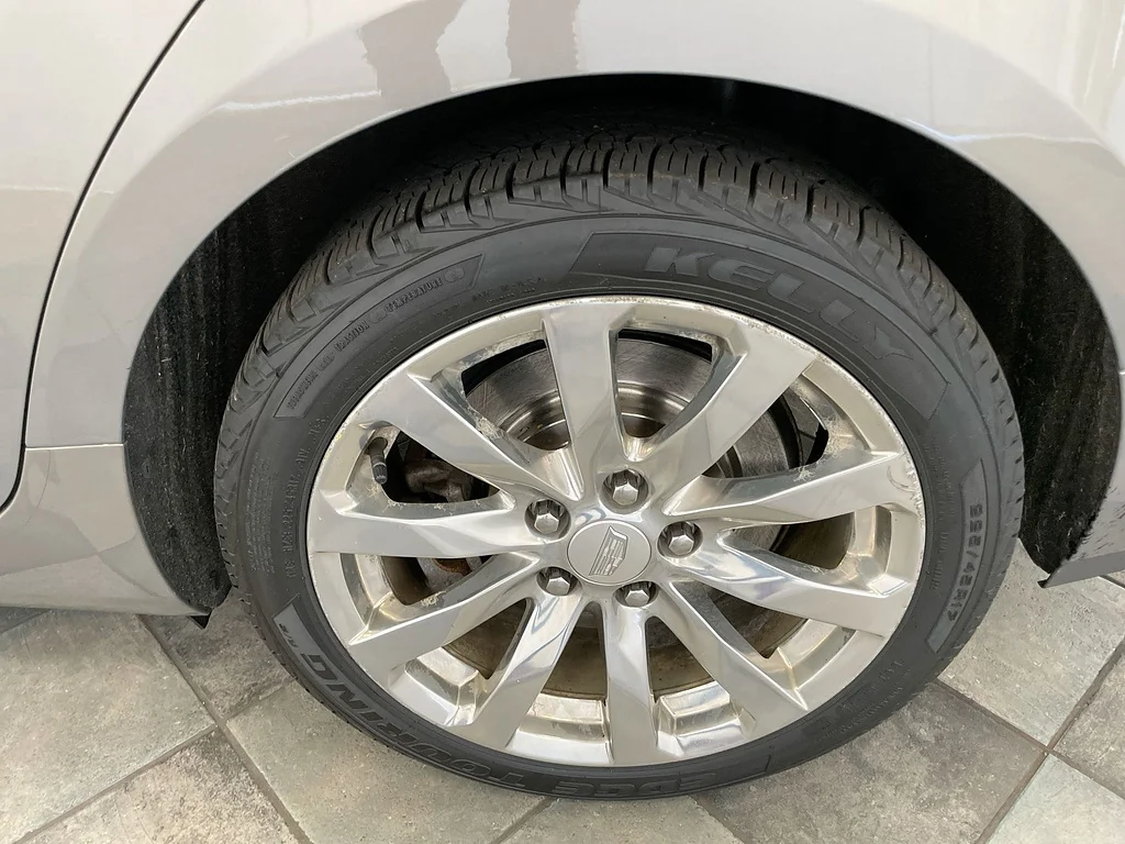 Used 2017 GRAY Cadillac 2.0T Luxury image 34