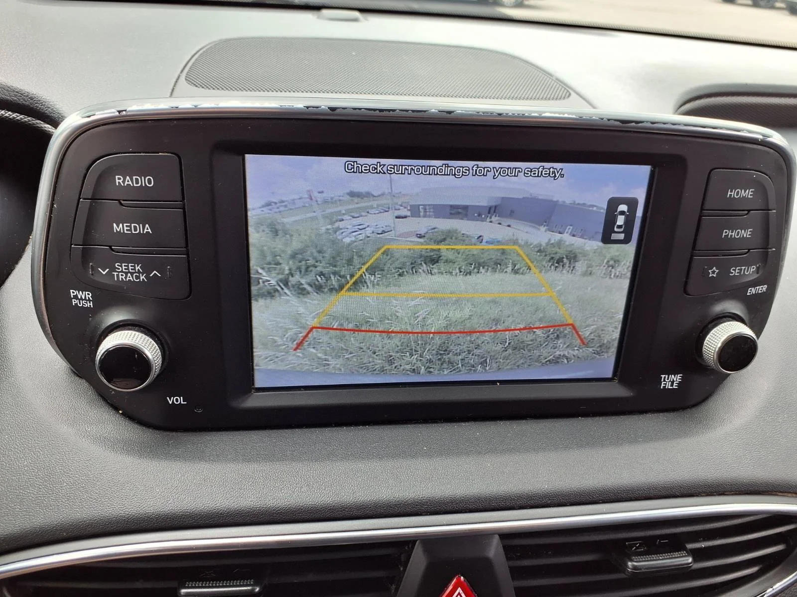 Used 2020 Machine Gray Hyundai SE image 9