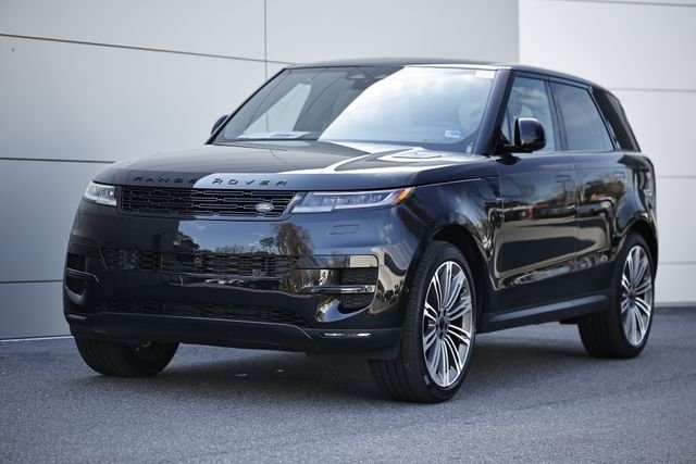 2026 Land Rover Range Rover Sport SE