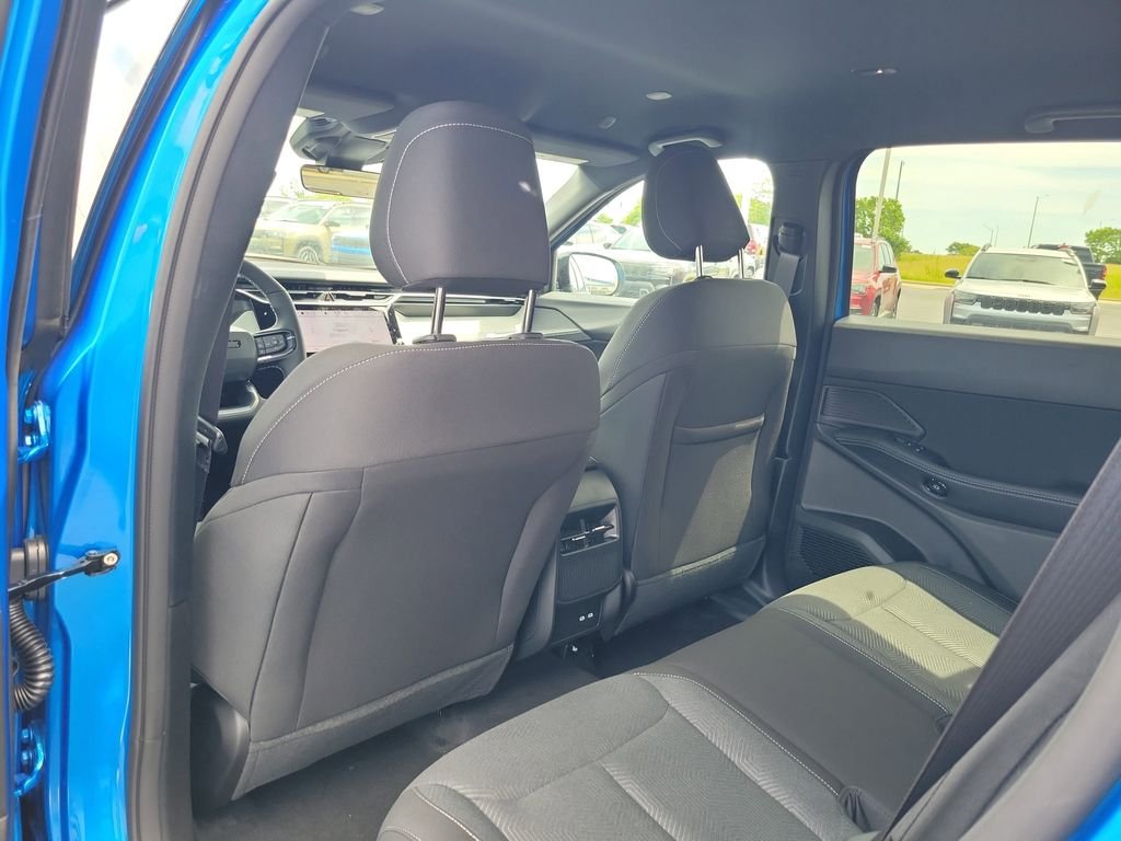 New 2026 Hydro Blue Pearl-Coat Exterior Paint Jeep Laredo image 11