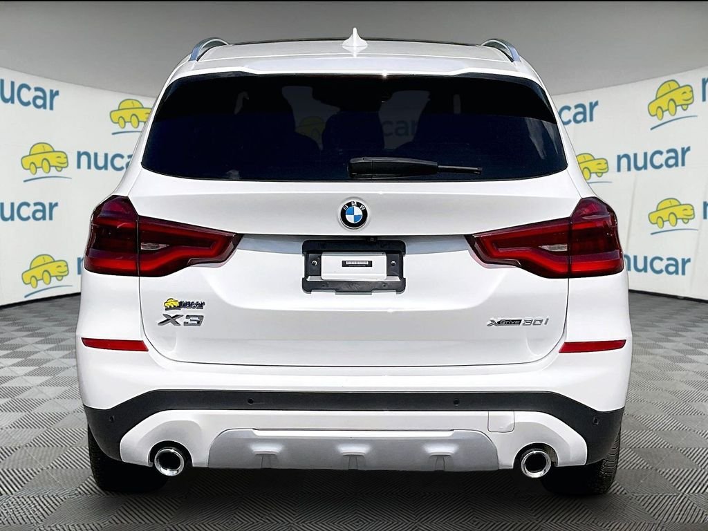 Used 2021 White BMW xDrive30i image 5