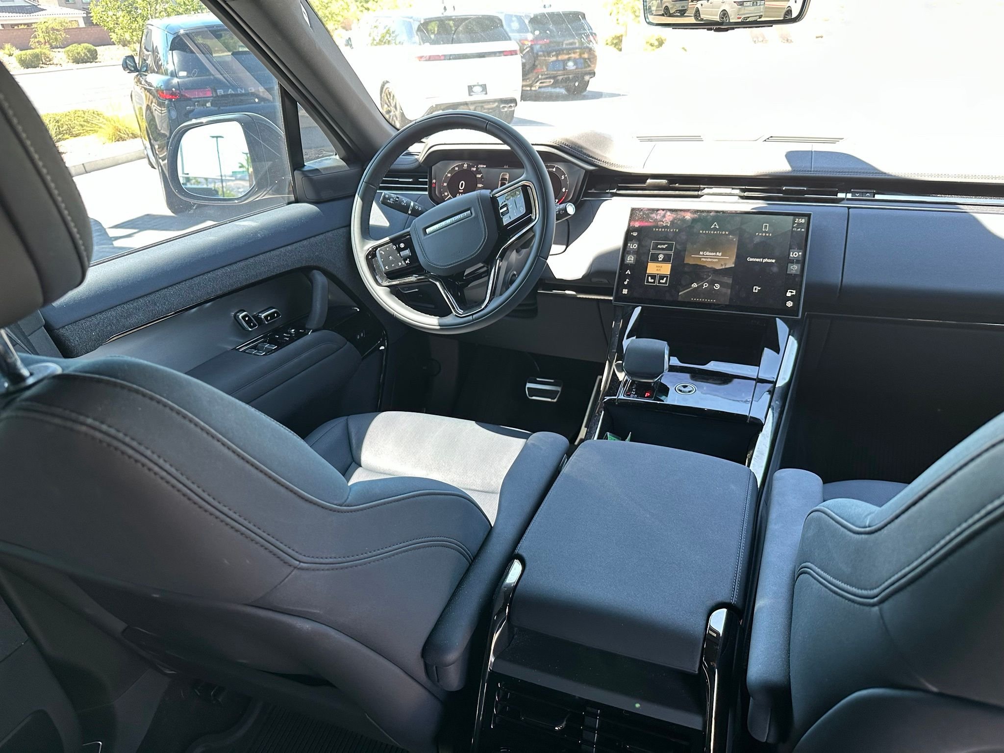 Used 2024 Varesine Blue Metallic Land Rover Dynamic SE image 5