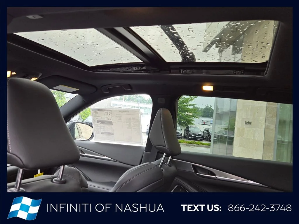 New 2027 2T RAD WHT INFINITI Sport AWD image 11