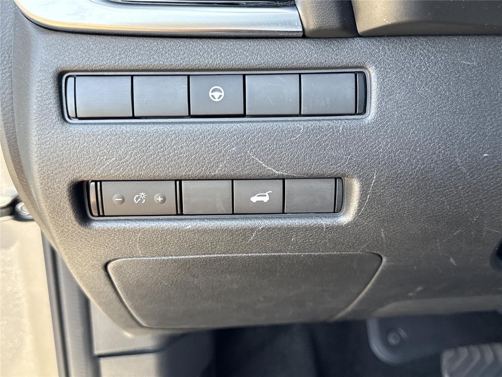 Used 2023 Gun Metallic Nissan SL image 15