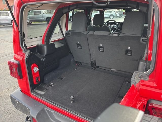 Used 2025 Red Jeep Sahara image 15