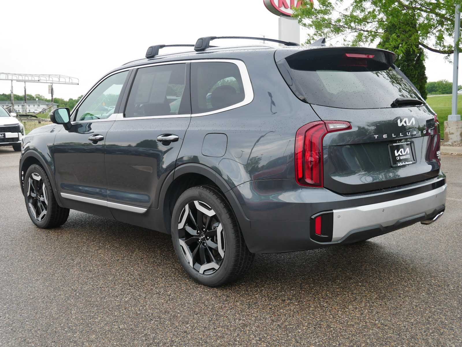 Used 2024 Gravity Gray Kia S image 3