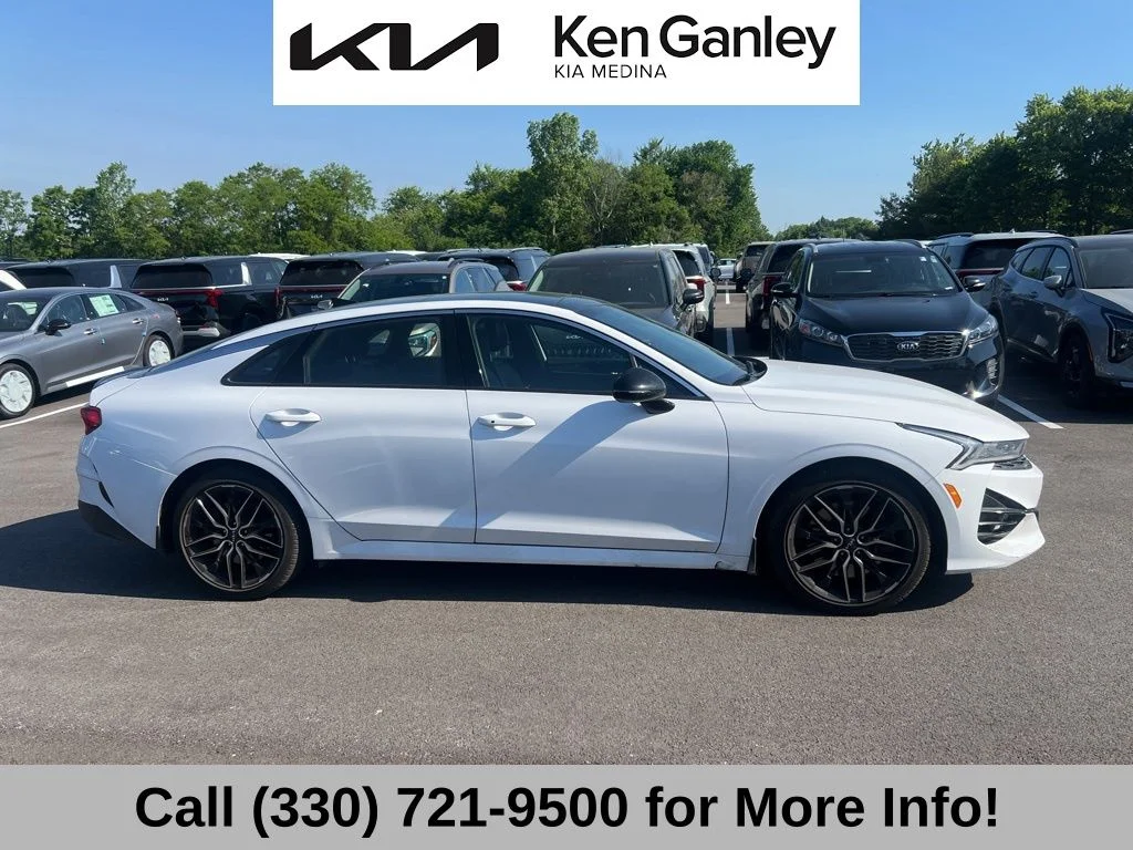 Certified Used 2024 White Kia GT image 5