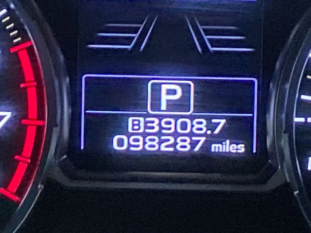 Used 2018 White Subaru 2.5i Limited image 20