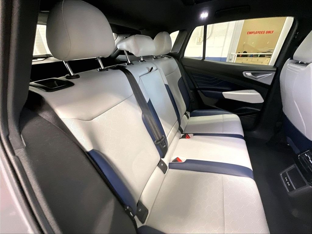 Used 2023 Gray Volkswagen Pro S image 16