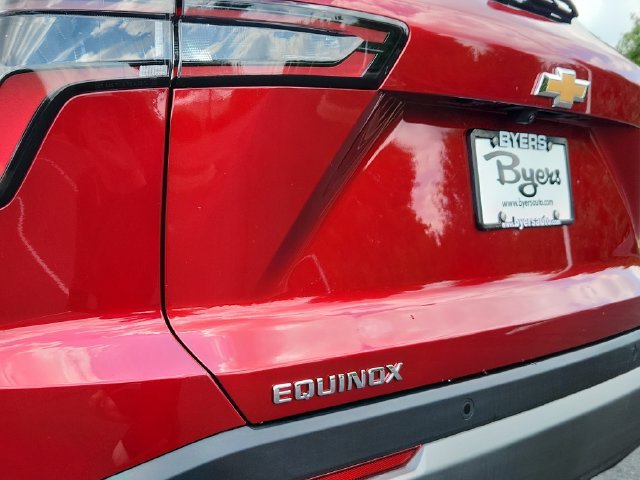 2027 Chevrolet Equinox LT - Photo 11