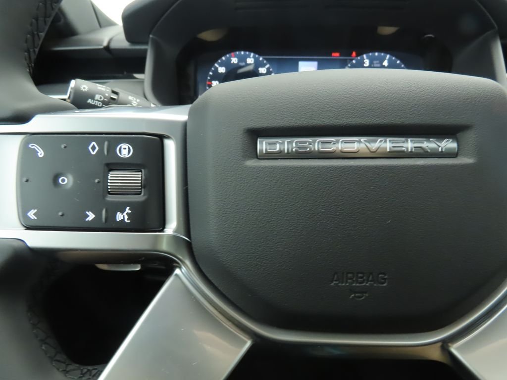 Used 2025 Fuji White Land Rover S image 12