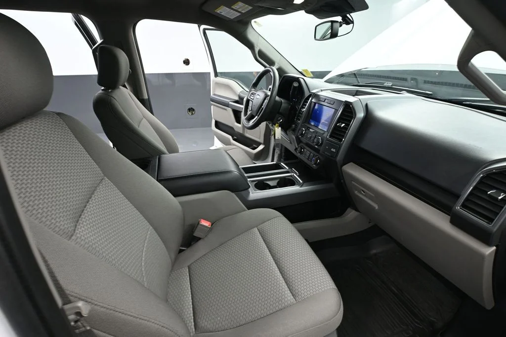 Used 2020 White Ford XLT image 39