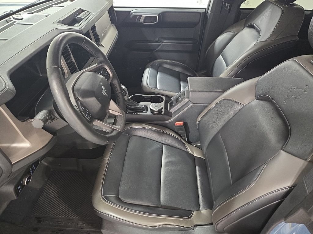 Used 2025 Azure Gray Metallic Ford Outer Banks image 21