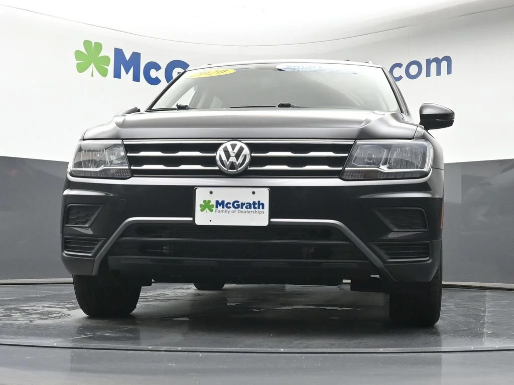Used 2020 Black Volkswagen 2.0T SE image 7