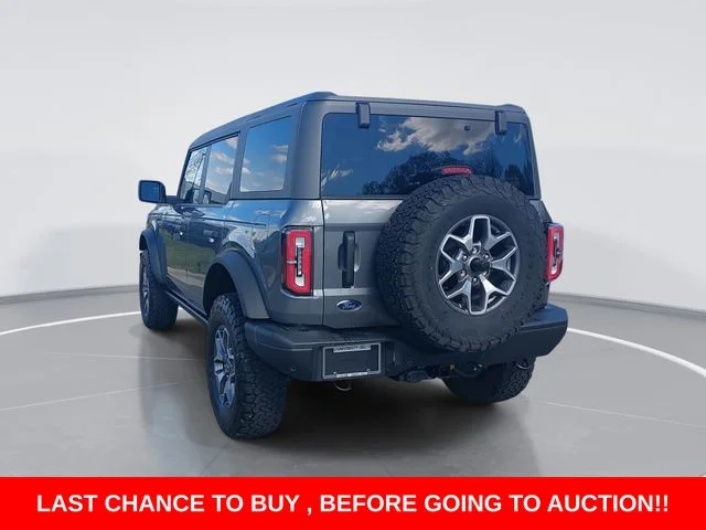 Used 2024 Gray Ford Badlands image 5