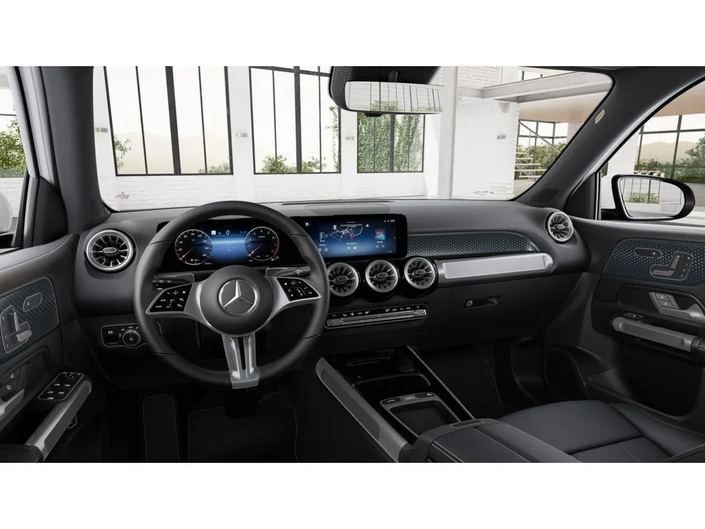 New 2026 White Mercedes-Benz GLB 250 image 3