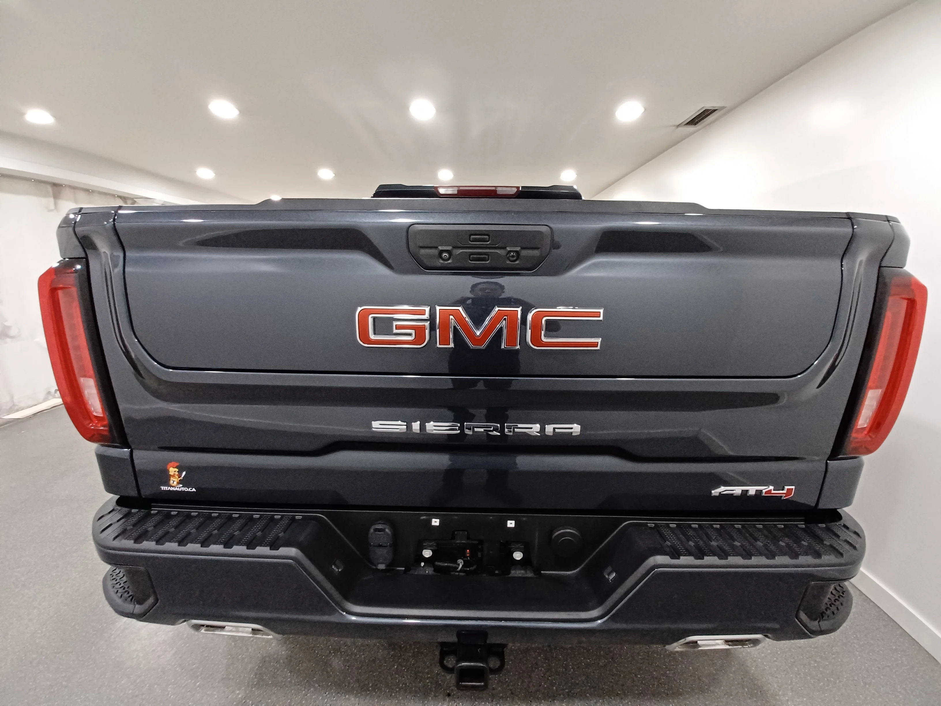 Certified Used 2021 Dark Sky Metallic GMC AT4 4WD*3.0L Duramax Diesel | Cooled Leather | Adaptive Cruise | Remote Start | Tow Pkg | CarPlay image 22