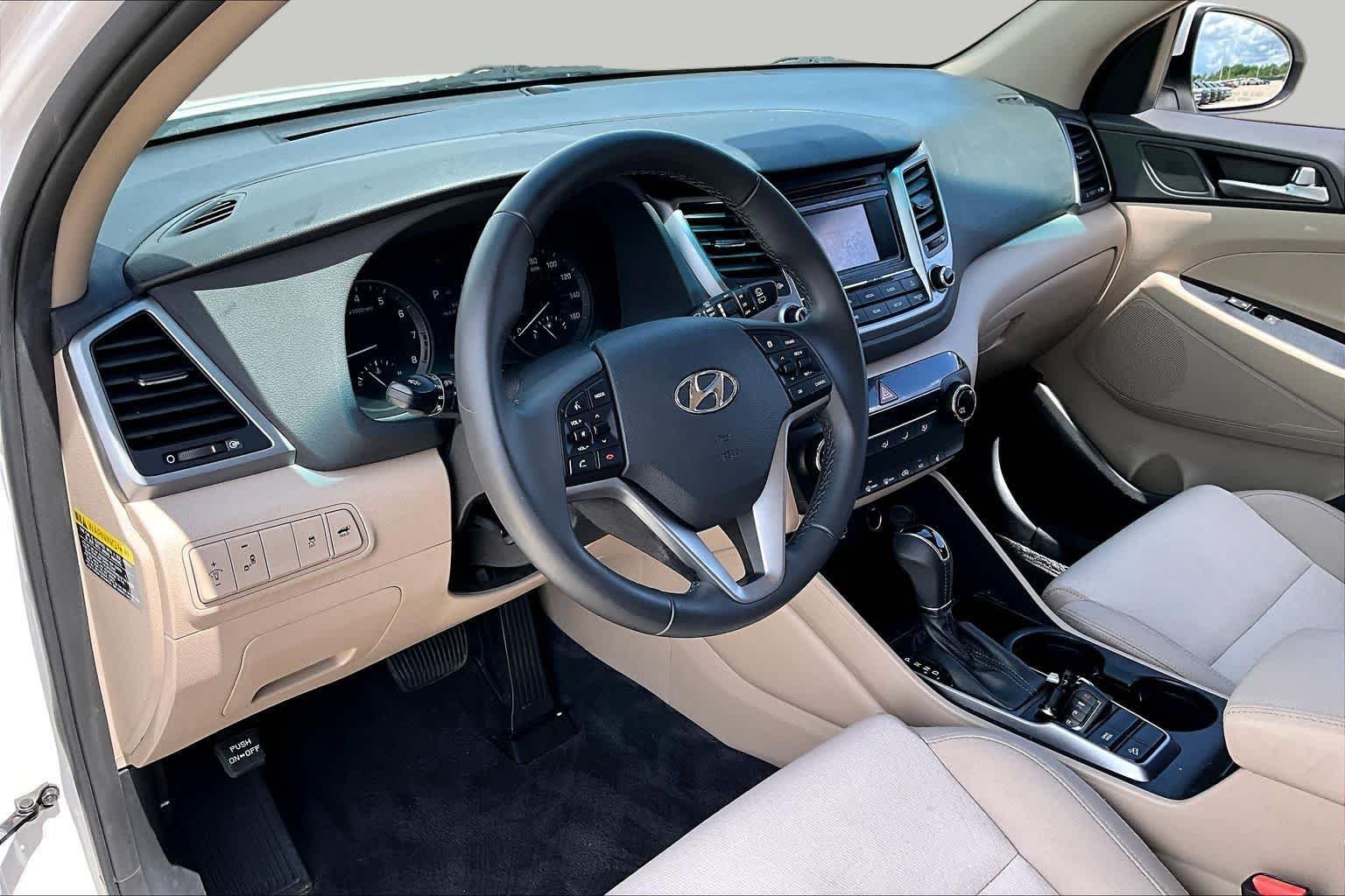 Used 2017 Dazzling White Hyundai Sport image 17