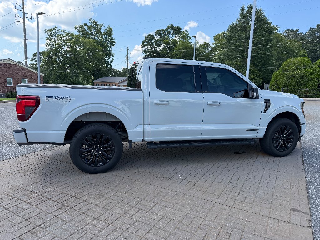 Used 2024 Gray Ford XLT image 9
