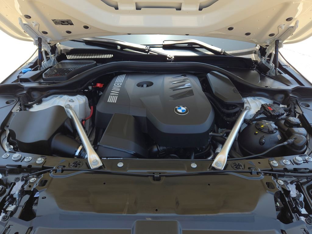 Used 2026 Alpine White BMW 530i image 23