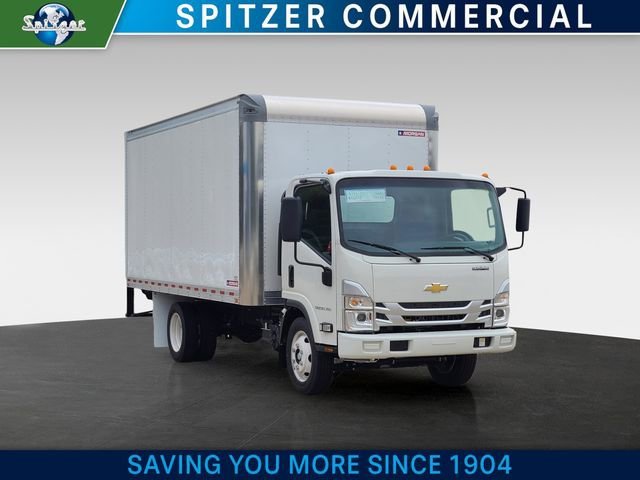 2025 Chevrolet Low Cab Forward's photo