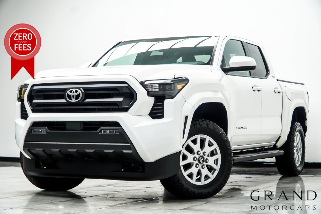 Used 2024 White Toyota SR5 image 1