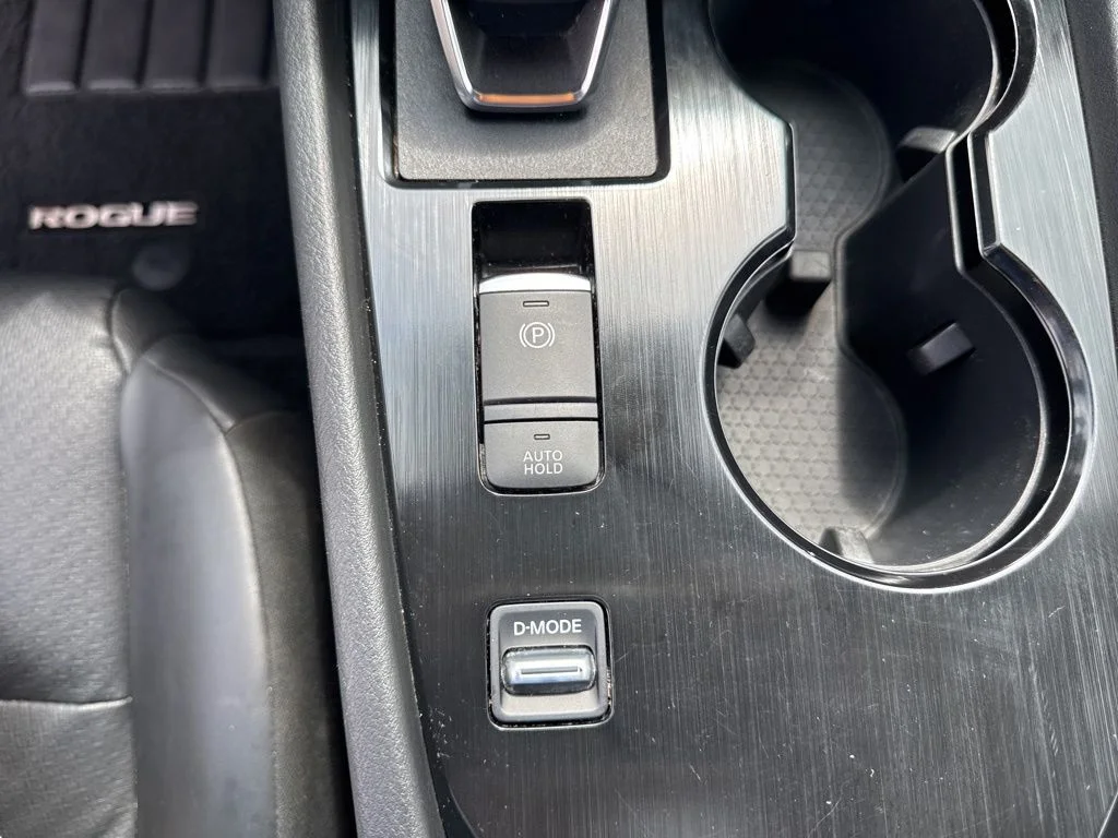 Used 2023 Gray Nissan SV image 37