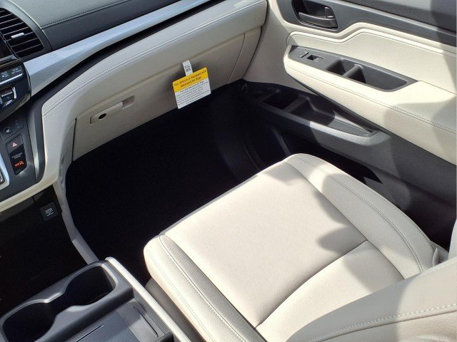 2026 Honda Odyssey EX-L - Photo 17