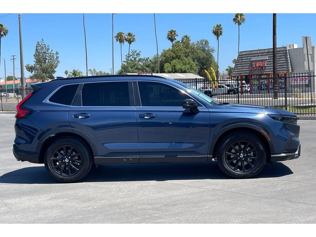 Certified Used 2025 Canyon River Blue Metallic Honda Sport-L image 7