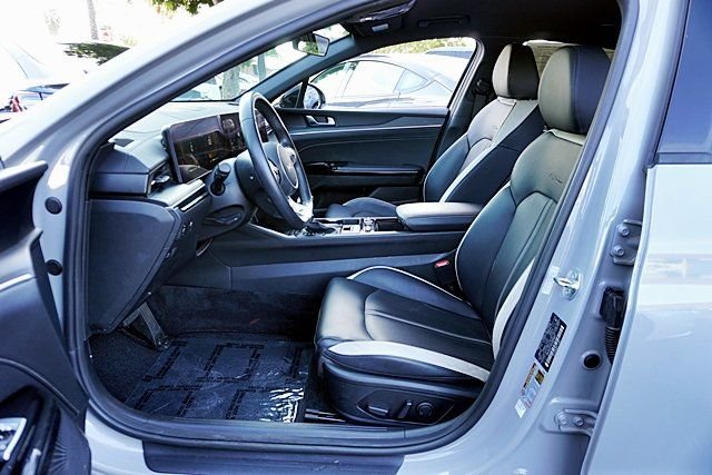 Used 2025 Gray Kia GT-Line image 12
