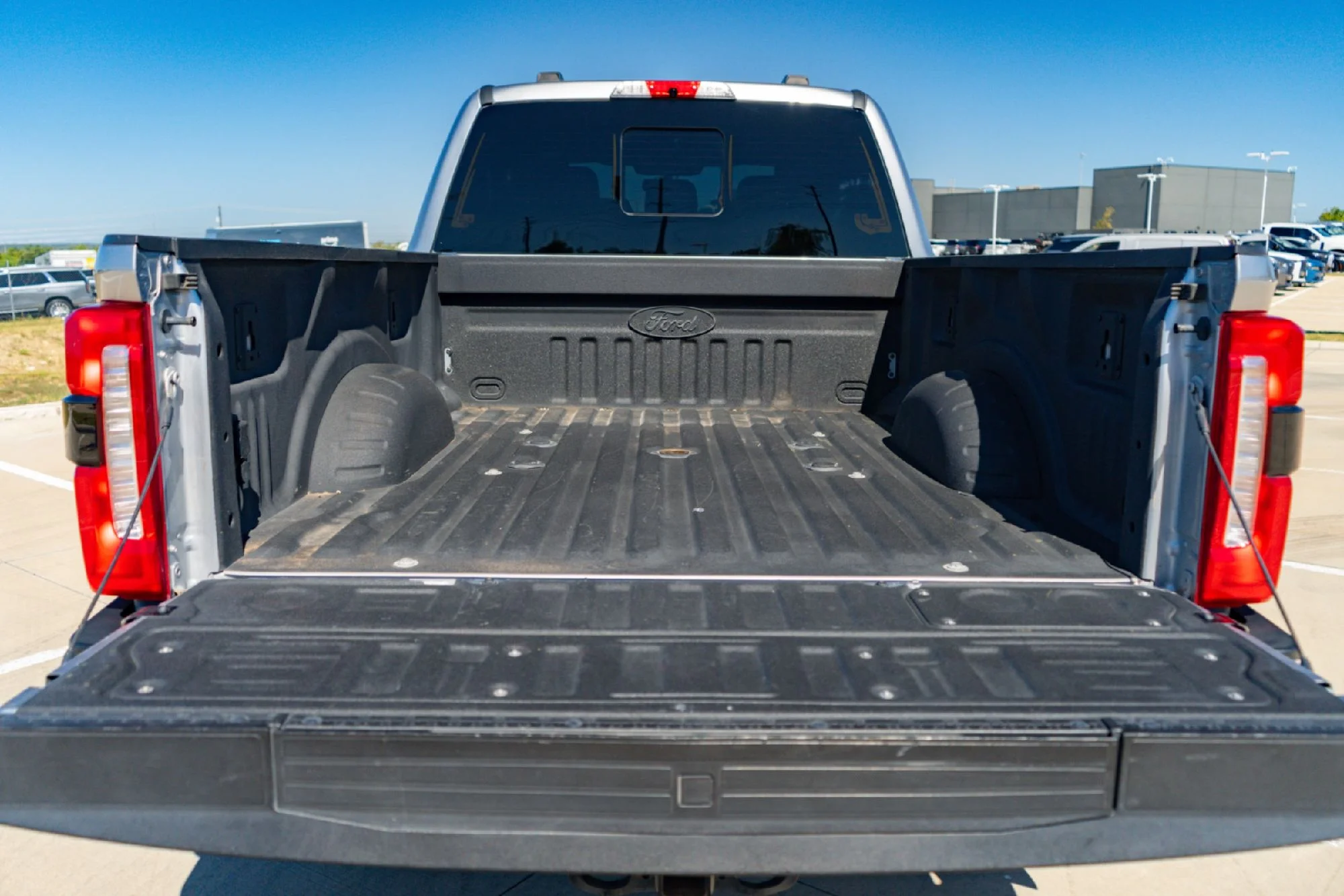 Used 2023 Silver Ford Lariat image 26