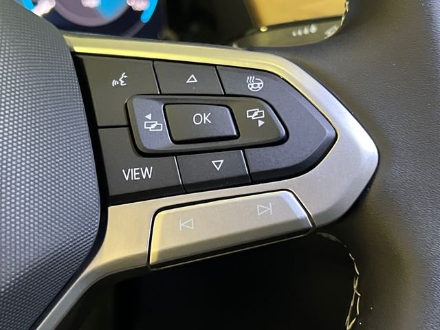 New 2026 Green Volkswagen 2.0T SE w/Technology image 15