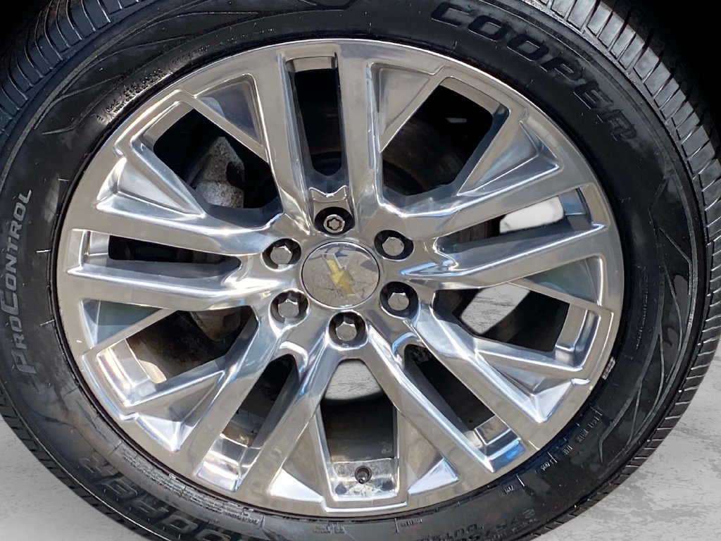 Used 2021 White Chevrolet LT image 30