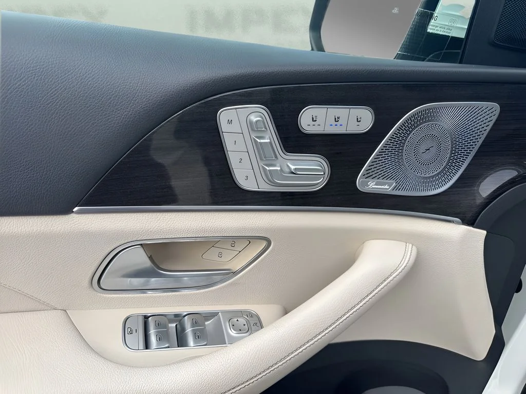 Used 2020 White Mercedes-Benz GLE 350 image 26