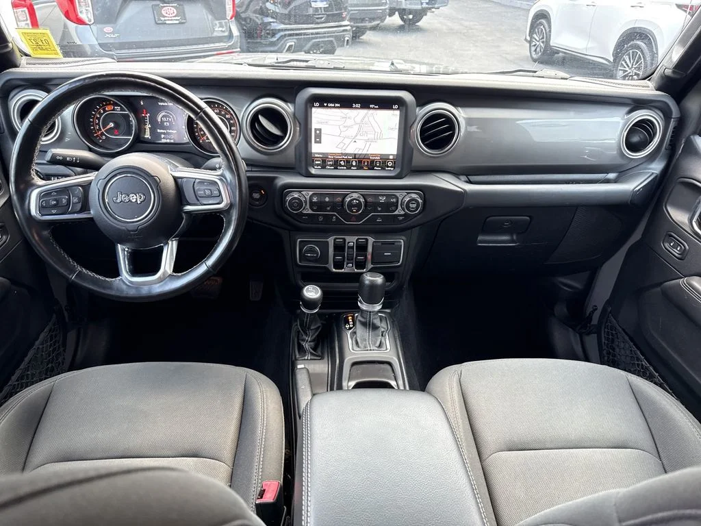 Used 2021 Gray Jeep Unlimited Sahara image 13